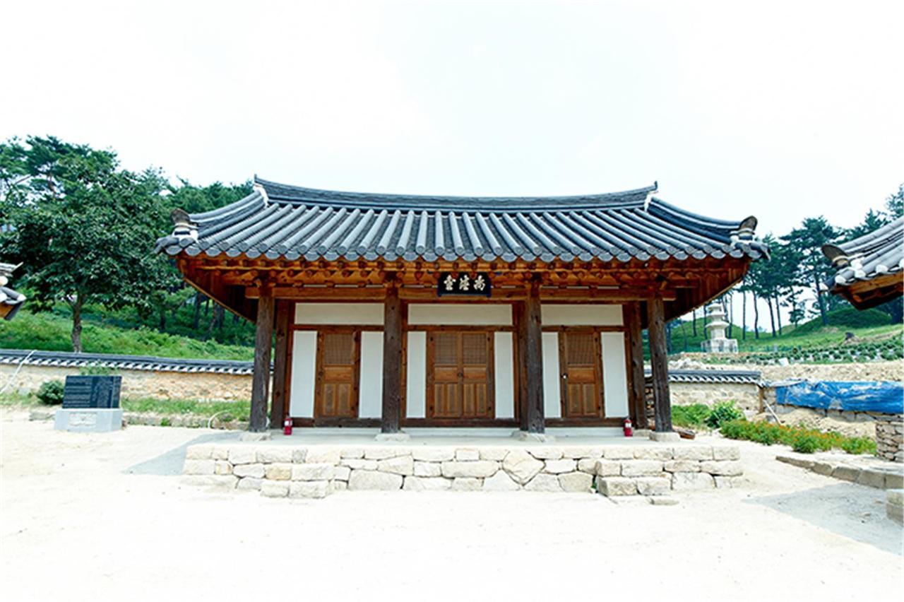 Dobong Seodang Gyeongju Bagian luar foto